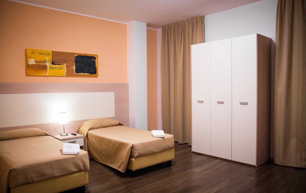 Groane Hotel Residence Cesano Maderno Habitación foto