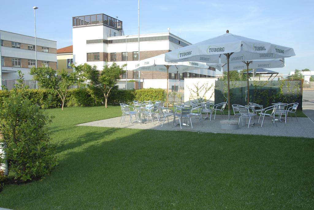 Groane Hotel Residence Cesano Maderno Exterior foto